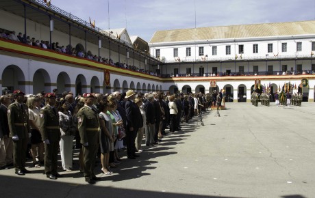  http://www.ejercito.mde.es/gl/agenda/2012/04/1543.html 

no digo na..........

y 132