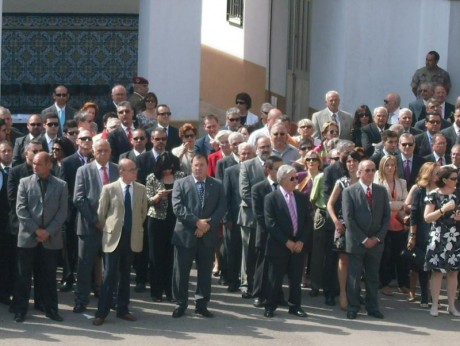  http://www.ejercito.mde.es/gl/agenda/2012/04/1543.html 

no digo na..........

y 142