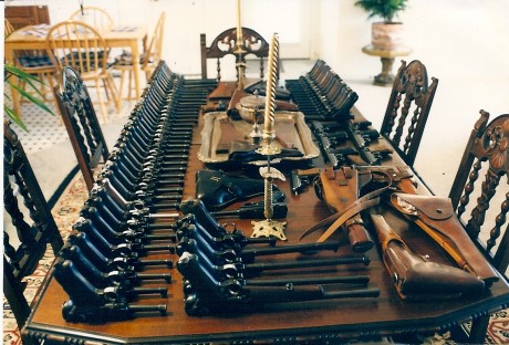Hace unos días encontré por casualidad en una web extranjera un arma a la venta que hacía muchos años 161