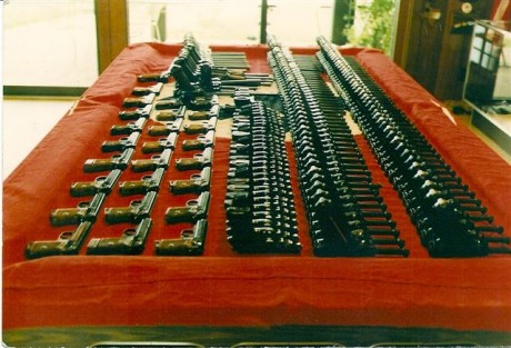 Hace unos días encontré por casualidad en una web extranjera un arma a la venta que hacía muchos años 11