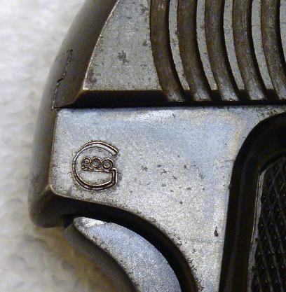 Hace unos días encontré por casualidad en una web extranjera un arma a la venta que hacía muchos años 111