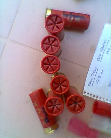 pues eso me gustaria hacer un recopilatorio de tablas de recarga para escopeta.

Para empezar ahí os pongo 21