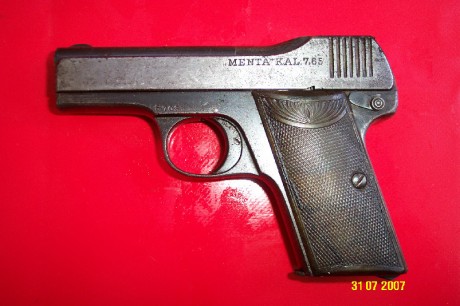 Hace unos días encontré por casualidad en una web extranjera un arma a la venta que hacía muchos años 150