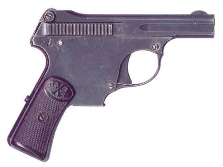 Hace unos días encontré por casualidad en una web extranjera un arma a la venta que hacía muchos años 31