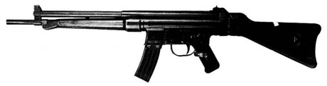 Hace unos días encontré por casualidad en una web extranjera un arma a la venta que hacía muchos años 90