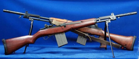 Hace unos días encontré por casualidad en una web extranjera un arma a la venta que hacía muchos años 100