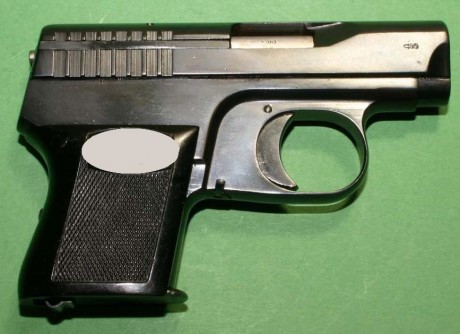 Hace unos días encontré por casualidad en una web extranjera un arma a la venta que hacía muchos años 42