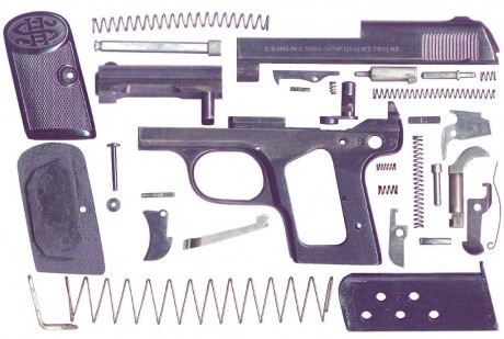 Hace unos días encontré por casualidad en una web extranjera un arma a la venta que hacía muchos años 72