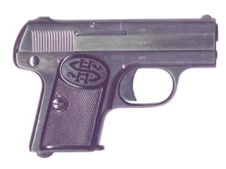 Hace unos días encontré por casualidad en una web extranjera un arma a la venta que hacía muchos años 71