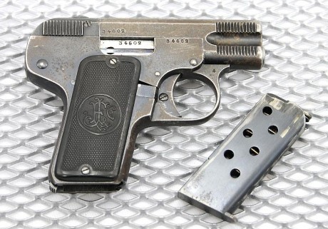Hace unos días encontré por casualidad en una web extranjera un arma a la venta que hacía muchos años 130