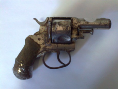 Hace unos días encontré por casualidad en una web extranjera un arma a la venta que hacía muchos años 160