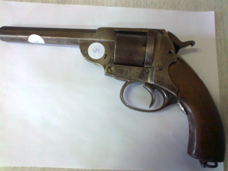 Hace unos días encontré por casualidad en una web extranjera un arma a la venta que hacía muchos años 11