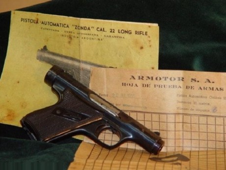 Hace unos días encontré por casualidad en una web extranjera un arma a la venta que hacía muchos años 32