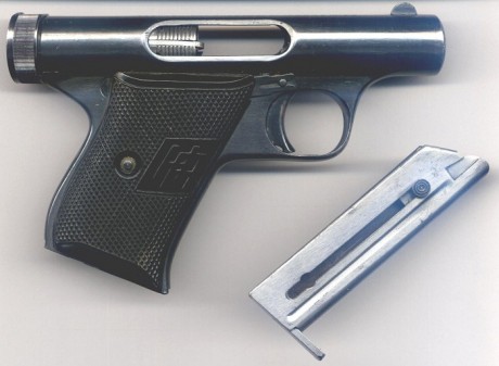 Hace unos días encontré por casualidad en una web extranjera un arma a la venta que hacía muchos años 30