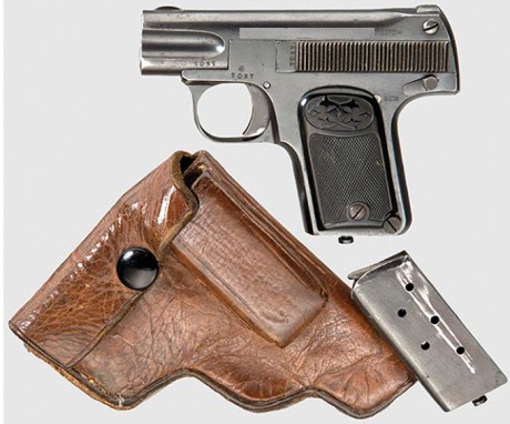 Hace unos días encontré por casualidad en una web extranjera un arma a la venta que hacía muchos años 100