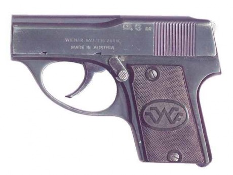 Hace unos días encontré por casualidad en una web extranjera un arma a la venta que hacía muchos años 130