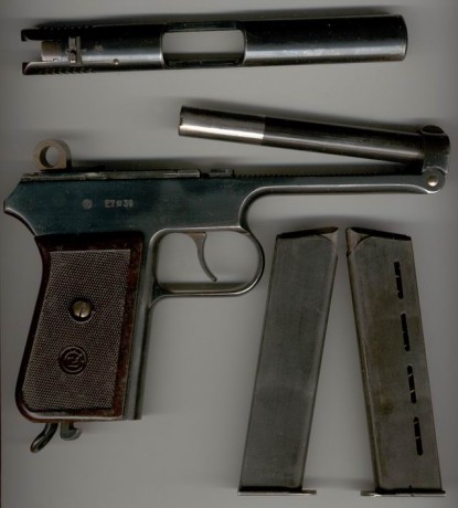 Hace unos días encontré por casualidad en una web extranjera un arma a la venta que hacía muchos años 112