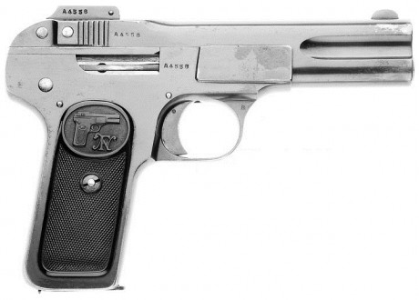 Hace unos días encontré por casualidad en una web extranjera un arma a la venta que hacía muchos años 50