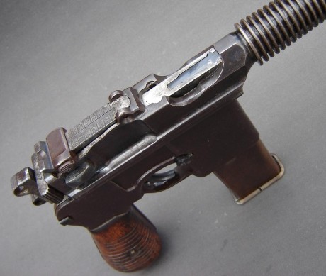 Hace unos días encontré por casualidad en una web extranjera un arma a la venta que hacía muchos años 70