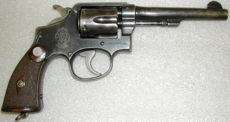 Hace unos días encontré por casualidad en una web extranjera un arma a la venta que hacía muchos años 121