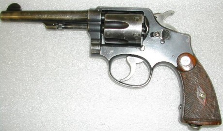 Hace unos días encontré por casualidad en una web extranjera un arma a la venta que hacía muchos años 120