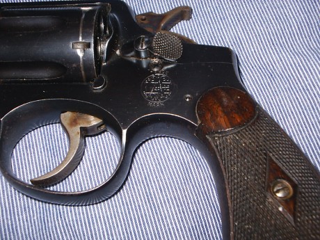 Hace unos días encontré por casualidad en una web extranjera un arma a la venta que hacía muchos años 112