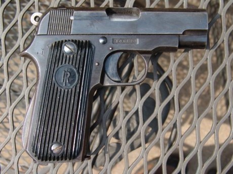 Hace unos días encontré por casualidad en una web extranjera un arma a la venta que hacía muchos años 150