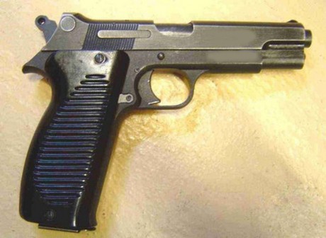 Hace unos días encontré por casualidad en una web extranjera un arma a la venta que hacía muchos años 60