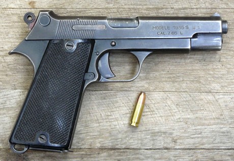 Hace unos días encontré por casualidad en una web extranjera un arma a la venta que hacía muchos años 151