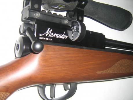 PUES ESO , esta mañana me ha llegado procedente de un cambio este juguete , una benja marauder del .22 02