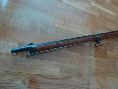 Hola a todos

Os presento el último rifle incorporado a mi colección.  Se trata de un Rolling Block de 10