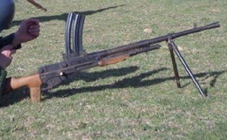 Hace unos días encontré por casualidad en una web extranjera un arma a la venta que hacía muchos años 160