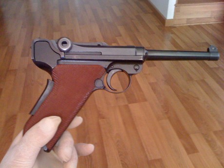 Hola:

Me gustaría saber qué precio puede tener una Luger Suiza cal.30 de nueva manufacturación y también 60
