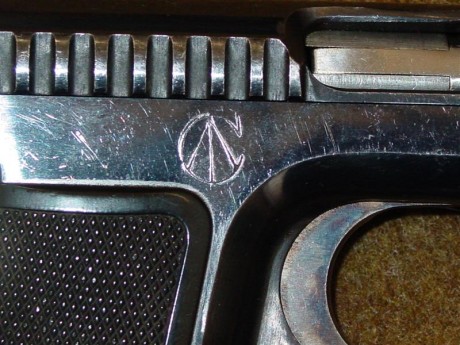Hace unos días encontré por casualidad en una web extranjera un arma a la venta que hacía muchos años 81