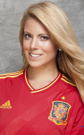 España 4 Italia 0.

Buen partido de España.

Un saludo al foro. 21