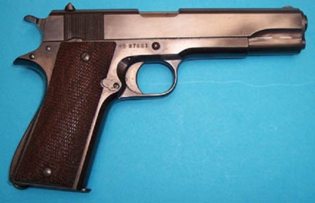 Hace unos días encontré por casualidad en una web extranjera un arma a la venta que hacía muchos años 112