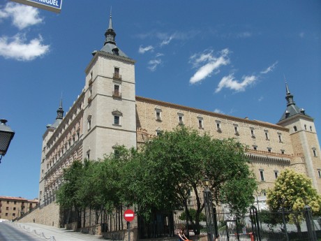 Hoy inauguran el nuevo Museo del Ejército de Toledo y estará abierto al público a partir  de mañana.

El 122