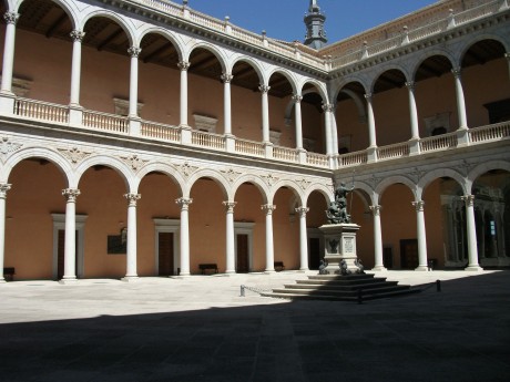 Hoy inauguran el nuevo Museo del Ejército de Toledo y estará abierto al público a partir  de mañana.

El 121