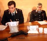HOLA,aqui os dejo unas fotos de armas incautadas en italia, y que iban a ser usadas para asaltar furgones 62