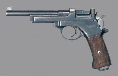 Bueno, aqui esta la niña, necesito informacion acerca de esta pistola en concreto si se fabrico en otro 00