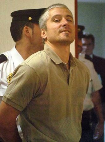 Miguel Ángel Blanco.

 http://www.fmiguelangelblanco.es/mab/ 


No así sus asesinos. 160