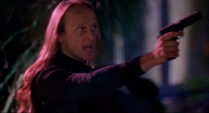 Compañeros,

En vista de las ganas de algunos (Elcafe, Wilcow, Vrakk, etc) por adivinar armas de películas 10