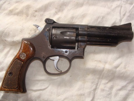 Hola compañero teneis por casualidad el despiece completo de este revolver,por que lo encuentro en la 62