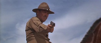 Compañeros,

En vista de las ganas de algunos (Elcafe, Wilcow, Vrakk, etc) por adivinar armas de películas 120
