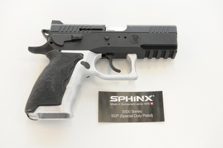 Nueva creación que parece interesante.
https://www.sphinxarms.com/

Modelo:
https://www.sphinxarms.com/press/files/Sphinx%20-%20SDP%20Line%20-%20Add%20-%20A4.pdf

https://www.pitchengine.com/sphinxarms/introducing-the-sphinx-sdp-compact-pistol

https://youtu.be/r24hxb2y3MI
 21