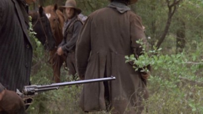 Compañeros,

En vista de las ganas de algunos (Elcafe, Wilcow, Vrakk, etc) por adivinar armas de películas 110