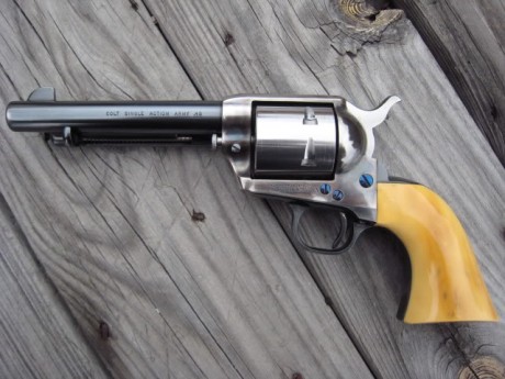 Ayer 19 de julio de 2012, el gran Samuel Colt habría cumplido 198 años (nació el 19 de julio de 1814). 30