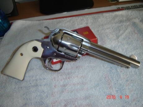 Ayer 19 de julio de 2012, el gran Samuel Colt habría cumplido 198 años (nació el 19 de julio de 1814). 40