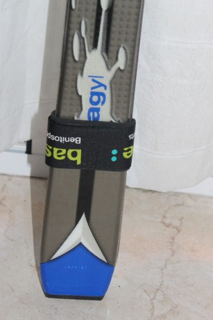 Vendo mis esquies por no utilizar, la verdad es que solo lo he utilizado una vez y media hora, hasta que 52