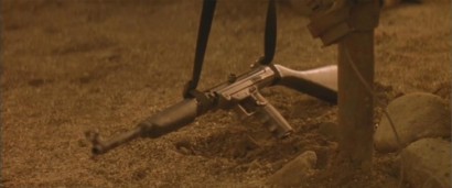 Compañeros,

En vista de las ganas de algunos (Elcafe, Wilcow, Vrakk, etc) por adivinar armas de películas 150